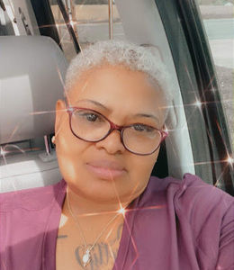 Meet your Posher, Latricia